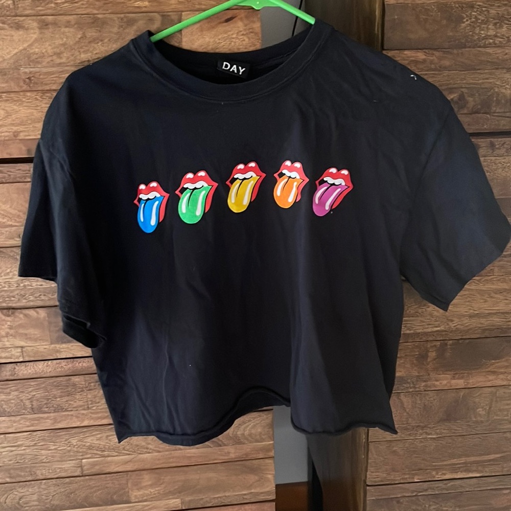 DAY  crop shirt size small
